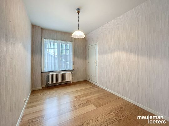 Ruime gezinswoning met garage - Photo 1