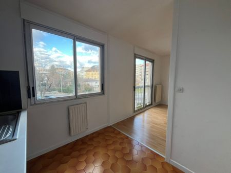 Location Appartement 1 pièce 30m² - Photo 5