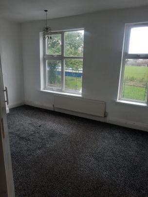 2 Bed Terraced House, Gipsy Lane, LE4 - Photo 1