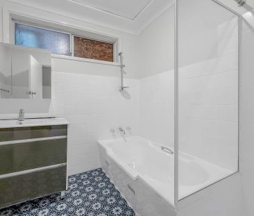 10 Lasburn Crescent, - Photo 6