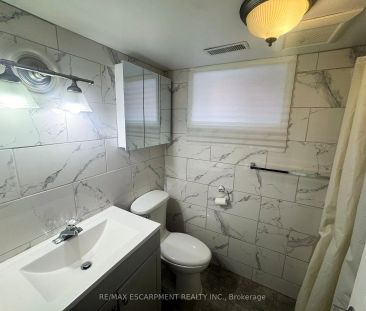 1328 Sharbot Street #LOWER - Photo 5