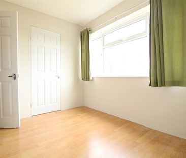 1 Bedroom Studio - Purpose Built To Let - Photo 4