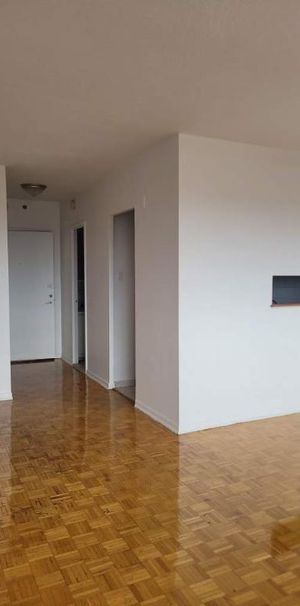 Studio chauffé, eau chaude, poêle, frigo - Photo 1