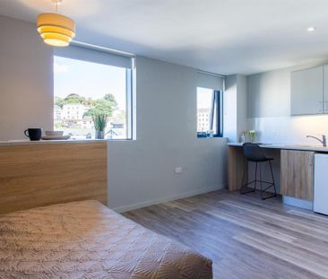 Studio to rent - Photo 2