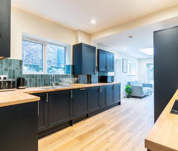 1 bedroom in a house share to rent - Photo 4