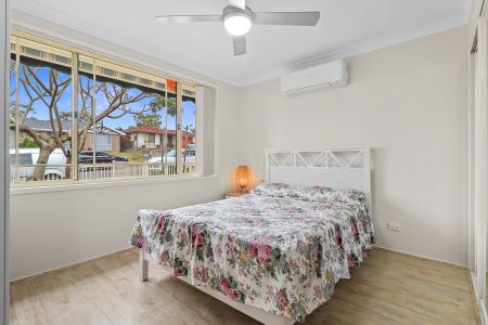 SINGLE LEVEL HOME - Photo 3