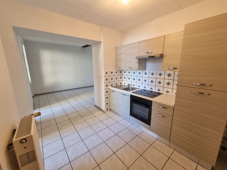 Location Appartement 3 pièces 63m² PONT DE VAUX 01190 - Photo 2