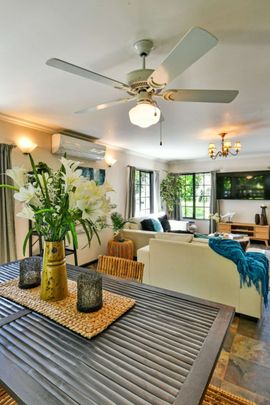 3 Bedroom Character home in Drury - Photo 1