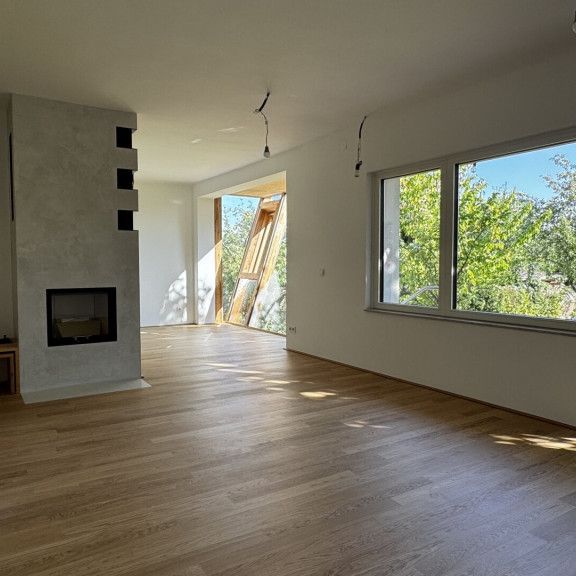 Erstbezug! Architektenhaus 140m² mit topmoderner Ausstattung, PV-Anlage, Keller und Garage - Photo 1