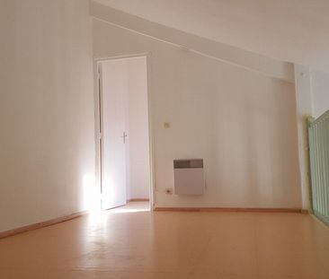Location Appartement 3 pièces 66m² TOULON 83000 - Photo 4