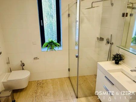 Luxusní byt 2+kk s terasou, zahradou a bazénem | Praha 5 Hlubočepy / Barrandov - Fotografie 5