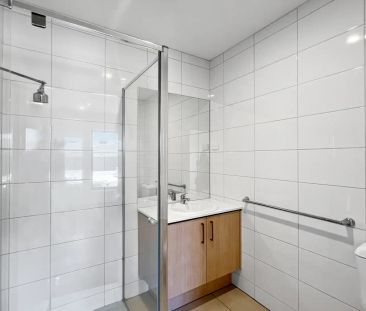 “🏡 4-Bedroom house in Mernda” - Photo 2