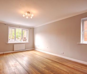 3 bedroom semi-detached house to rent - Photo 3