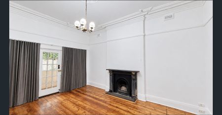 Spacious Four-Bedroom Family Home with Multiple Living Areas in Prime St Kilda Location - Photo 2