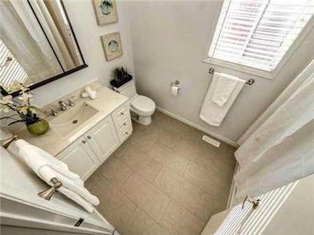 For Lease - 39 Cougar Court, Richmond Hill, Ontario - Photo 5