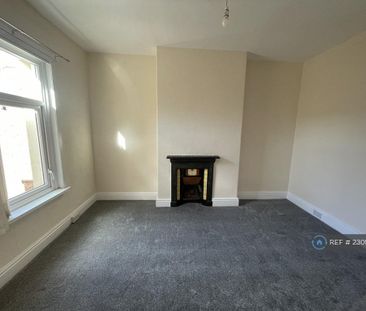 4 bedroom terraced house to rent - Photo 2