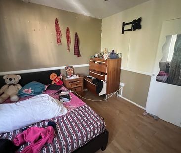 Room in a Shared House, Winford Court, SE15 - Photo 1