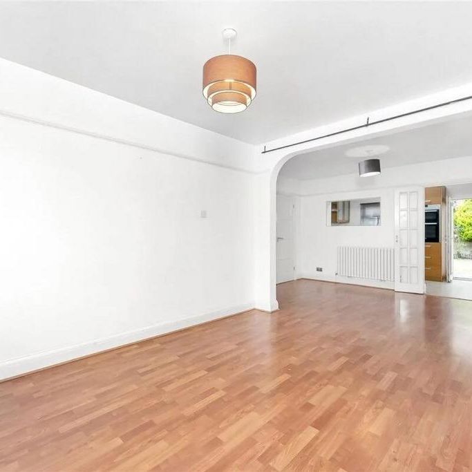 3 bedroom terraced house to rent - Photo 1