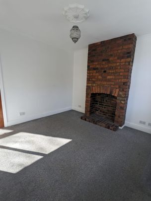 3 Bed End Terrace, Hangingwater Road, S11 - Photo 1