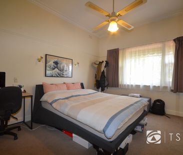 27 Hammer St, Flora Hill - Photo 1