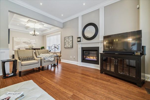 For Lease - 329 Delaware Avenue, Burlington, Ontario - Photo 1