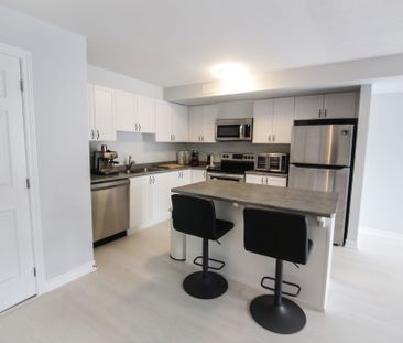 For Lease - 43 ZOISITE Private, Barrhaven, Ontario - Photo 2