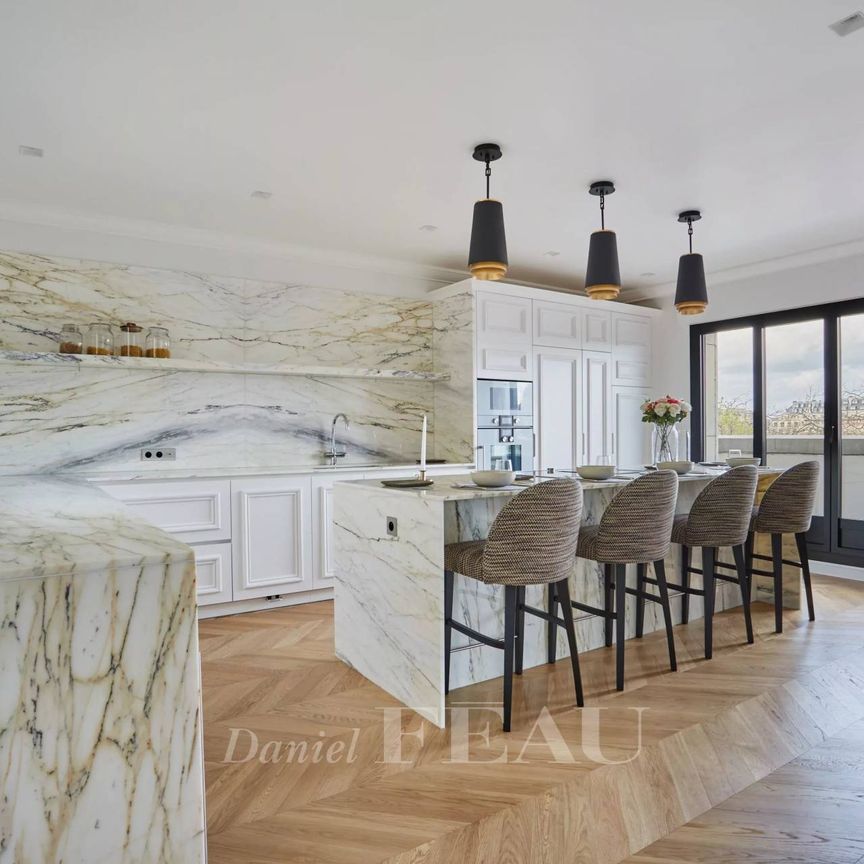 Location appartement, Paris 7ème (75007), 7 pièces, 261.82 m², ref 86384130 - Photo 1