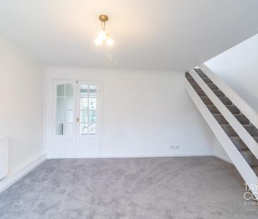 3 bedroom link detached house to rent - Photo 2