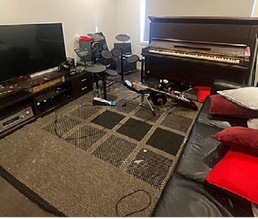 Fabulous 4Br Home in Upper Point Cook! - Photo 1