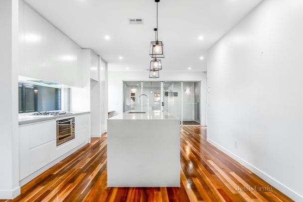 44 Lawson Street, Essendon VIC 3040 - House For Rent | Domain - Photo 1