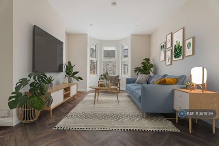 2 bedroom maisonette to rent - Photo 2