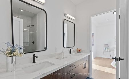 For Lease - 67 Bexhill Avenue Unit# Main & 2nd Floor, Toronto, Ontario - Photo 3