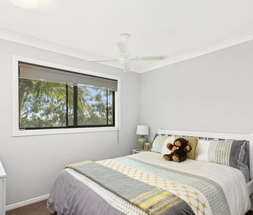 Private Family-Sized Living in Prestigious Doubleview Drive - Photo 2