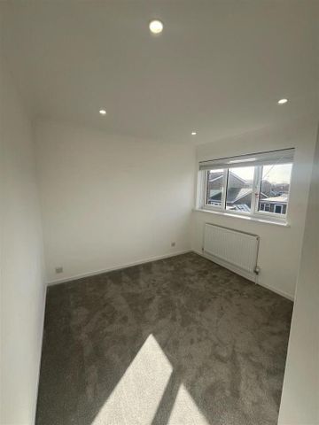 4 bedroom house to rent - Photo 3