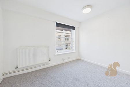 East Hill, Colchester - Photo 2