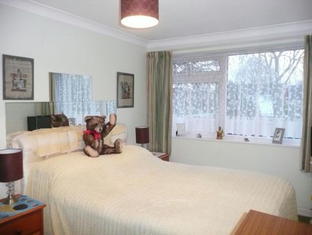 2 bedroom maisonette to rent - Photo 3