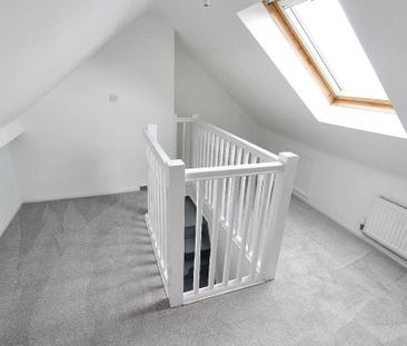2 bedroom terraced house to rent - Photo 2