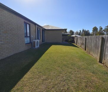 Beautiful 4 Bedroom Home - Photo 2