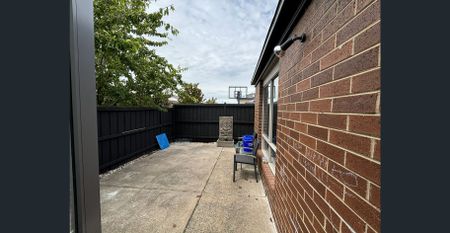 Perfect Location!!! - Photo 3