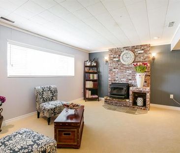 Sunshine Hills Home with Rec Room and Patio - Photo 2