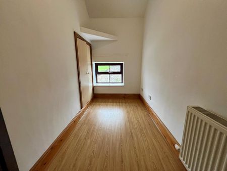 4 bedroom semi-detached house to rent - Photo 4