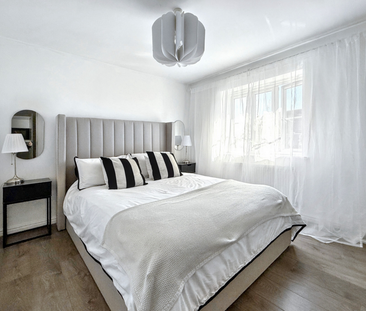2 bedroom coach house to rent - Photo 3