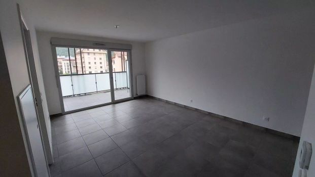location Appartement T2 DE 43.76m² À CLUSES - Photo 1