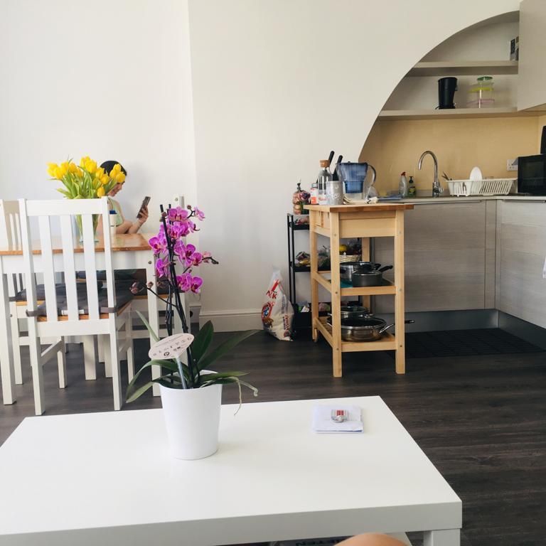 Room in a Shared Flat, Finchley Road, NW11 - Photo 1