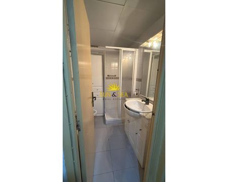 THREE-BEDROOM APARTMENT – ALICANTE - Photo 3