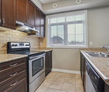 For Lease - 2548 Grand Oak Trail, Oakville, Ontario - Photo 2