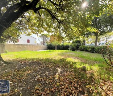 Location Maison 6 pièces 174m² ENTRAIGUES SUR LA SORGUE 84320 - Photo 6