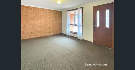 Beautiful three-bedroom villa in prime location - Photo 4