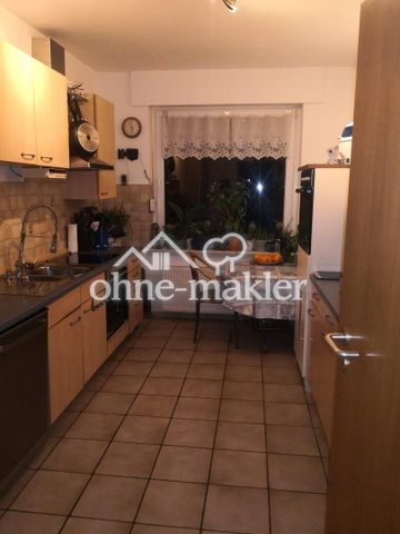 Charmante 2,5-Zimmer-Altbauwohnung mit Terrasse und Garten - Photo 2