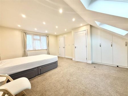 3 bedroom apartment to rent - Photo 4